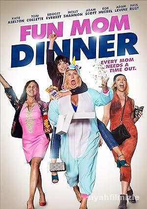 Eglenceli Annelerin Aksam Yemegi izle