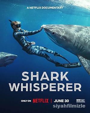 Kopek Baliklarina Fisildayan Kadin izle